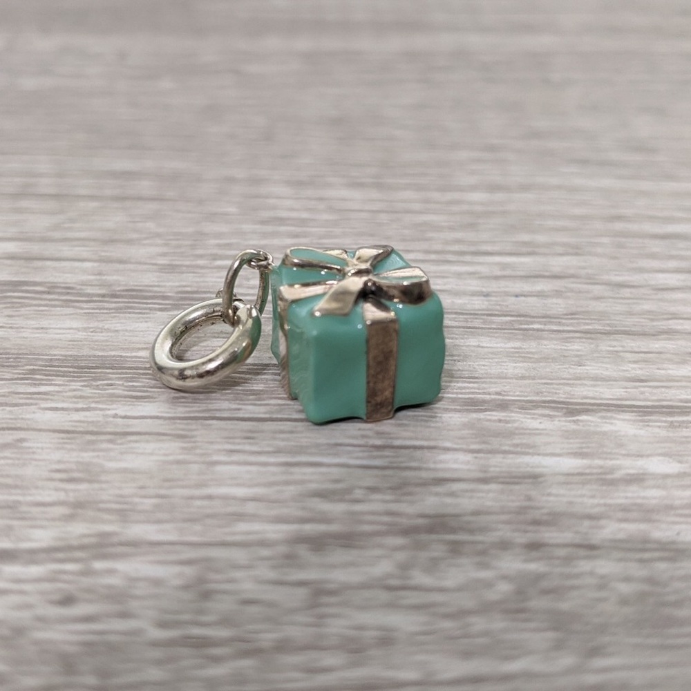 Tiffany blue box charm